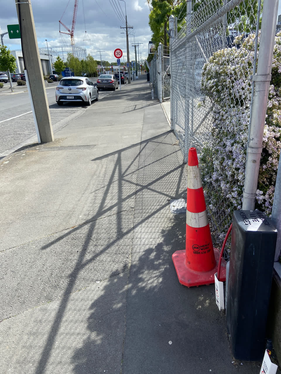The photograph attached to this road signage report