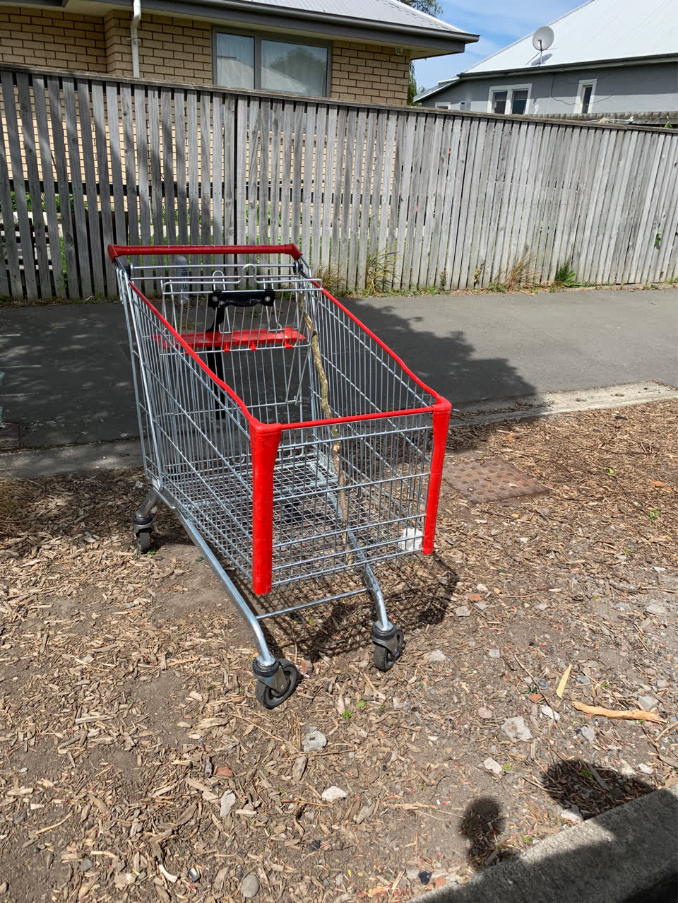 The photograph attached to this general - abandoned trolley report