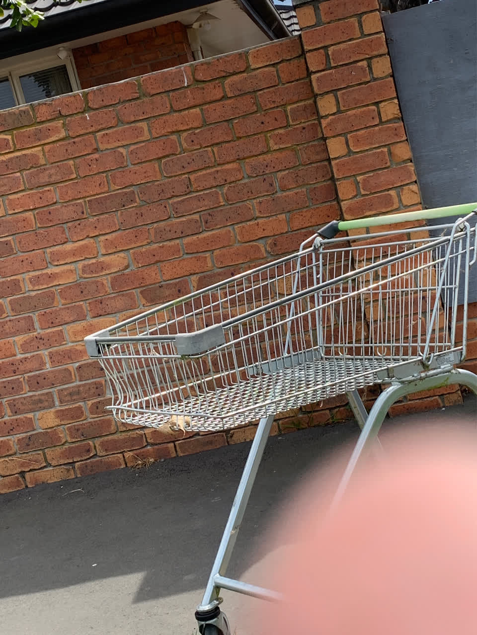 The photograph attached to this general - abandoned trolley report