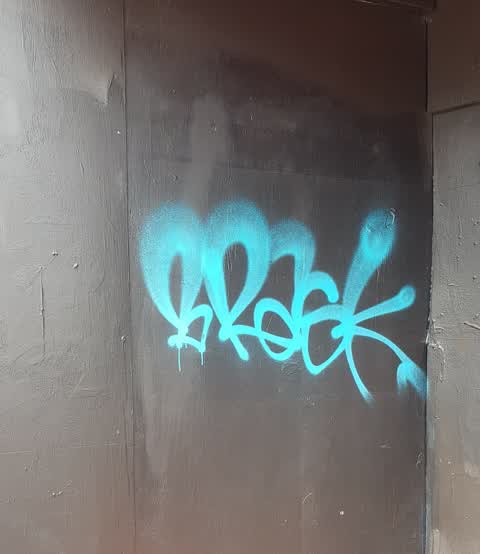 Graffiti, a report photo