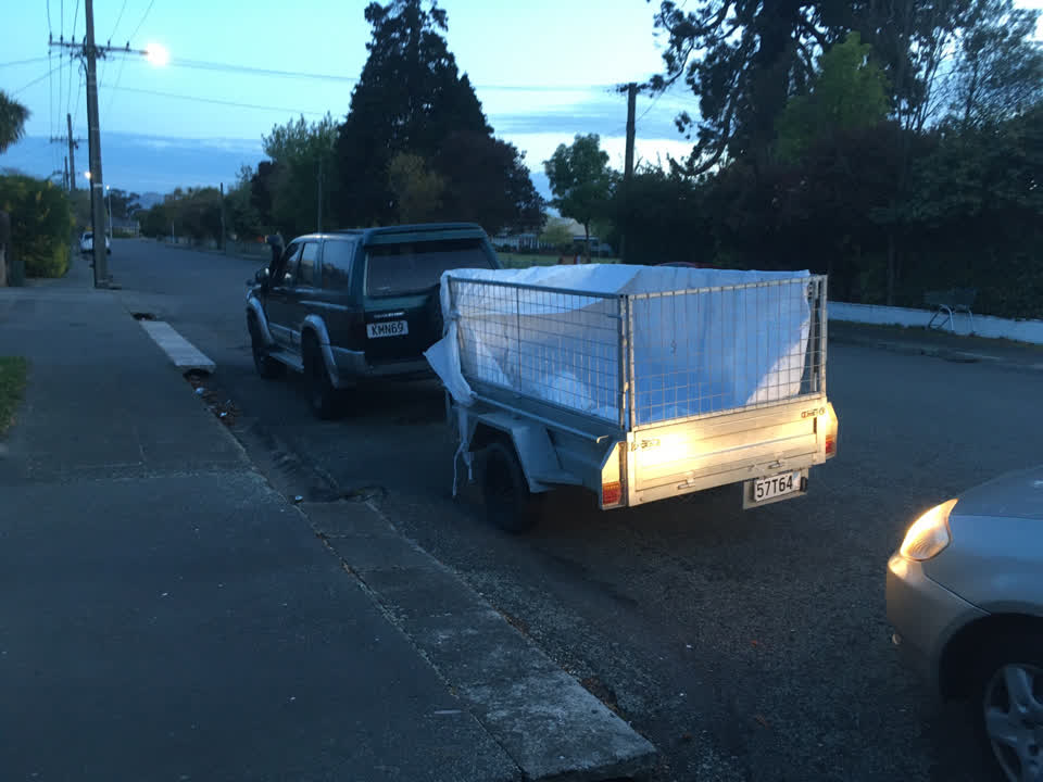 The photograph attached to this hazard, vehicle report