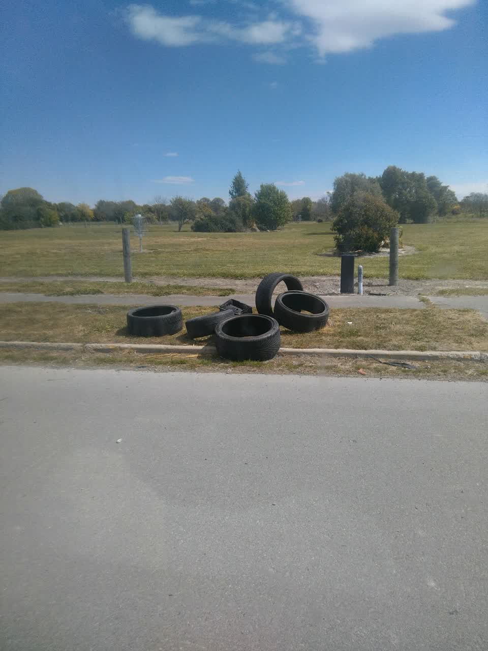 The photograph attached to this dumped rubbish report