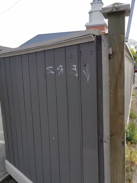 Graffiti, a report photo