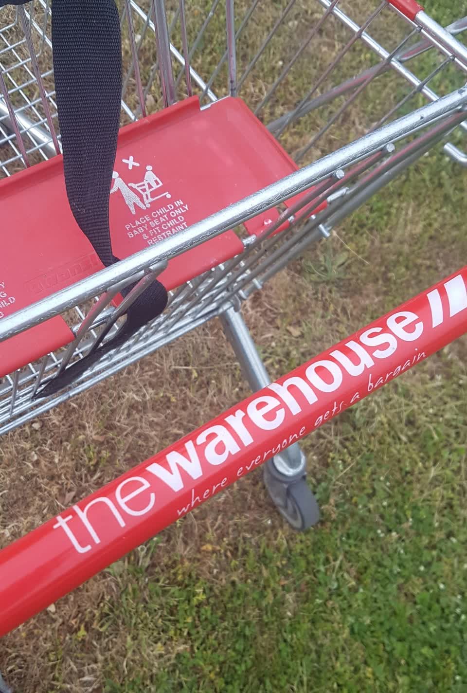 The photograph attached to this general - abandoned trolley report