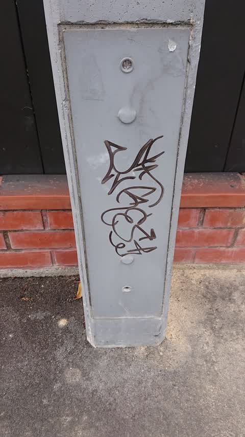 Graffiti, a report photo