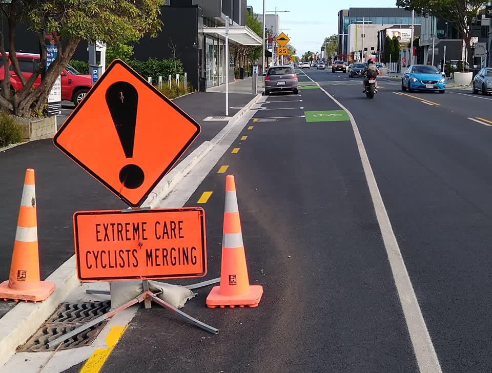 The photograph attached to this road signage report