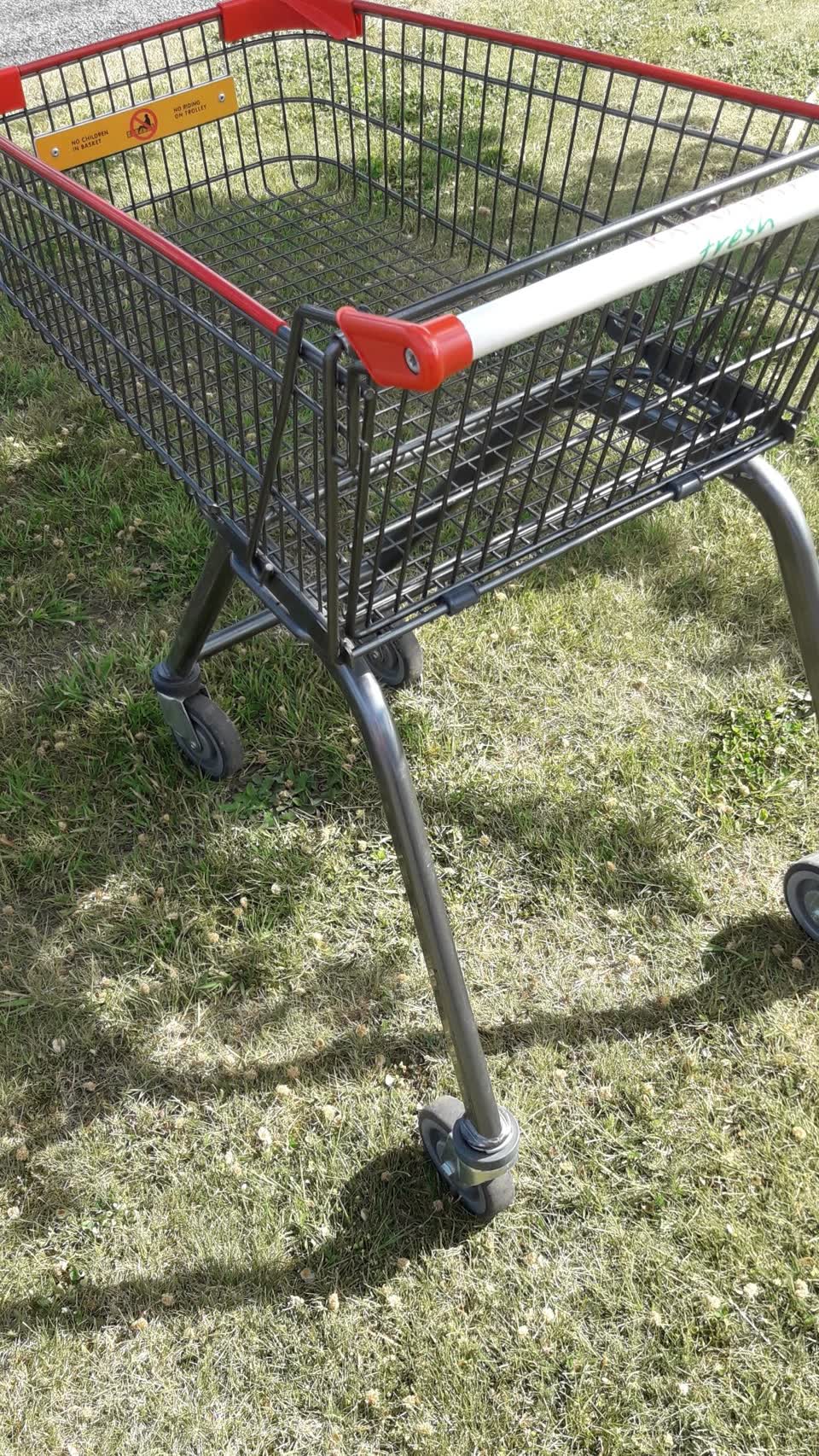 The photograph attached to this general - abandoned trolley report