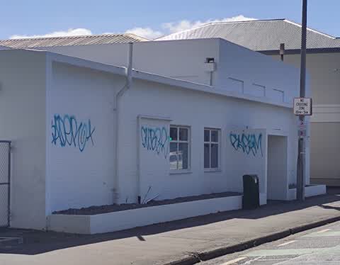 Graffiti, a report photo