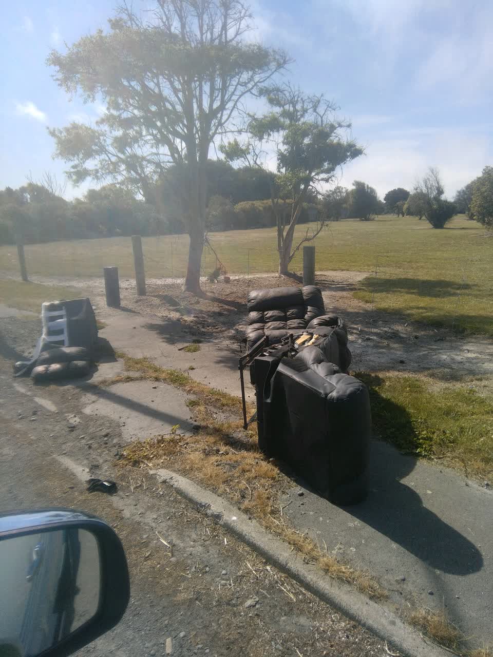 The photograph attached to this dumped rubbish report