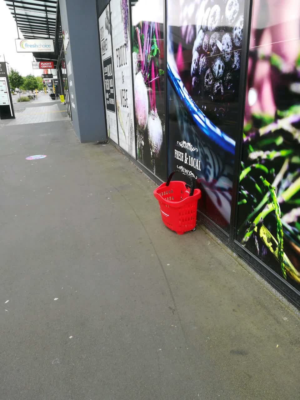 The photograph attached to this general - abandoned trolley report