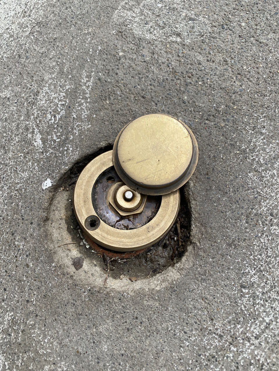 The photograph attached to this playground equipment report