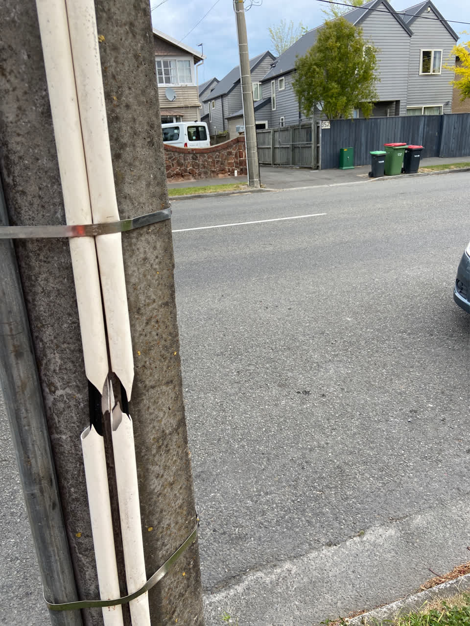 The photograph attached to this vandalism - general report