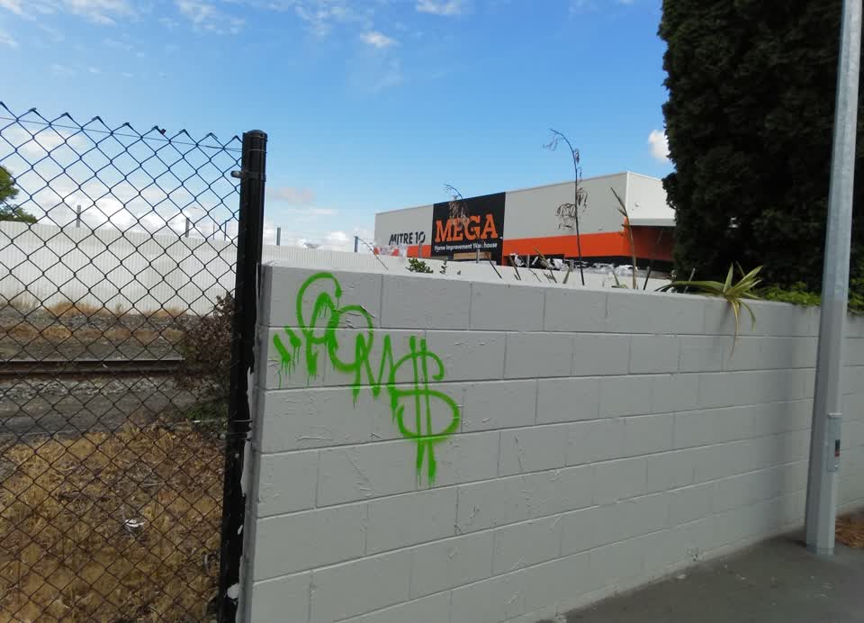 The photograph attached to this graffiti report