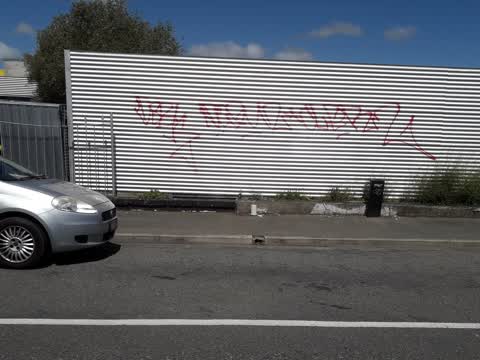 Graffiti, a report photo