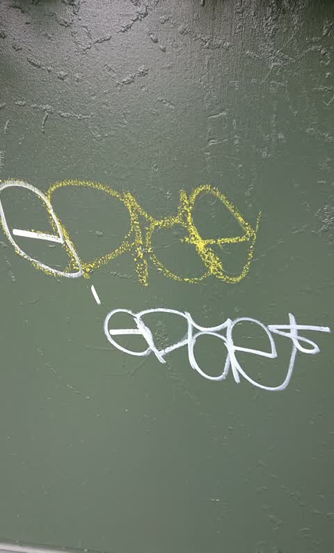Graffiti, a report photo