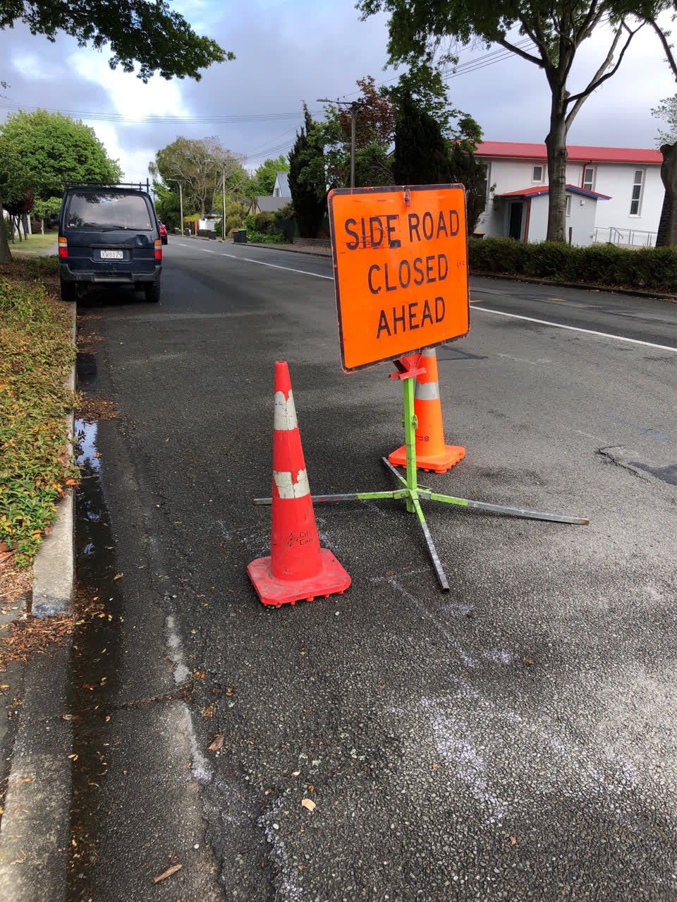 The photograph attached to this roading/streets report