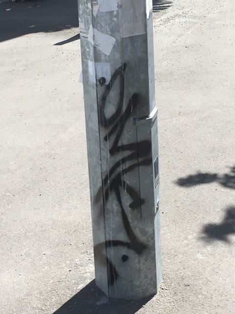 Graffiti, a report photo