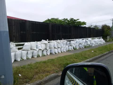 Rubbish/Recycling, a report photo