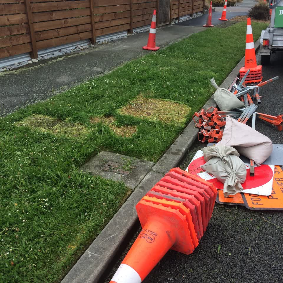The photograph attached to this roading/streets report