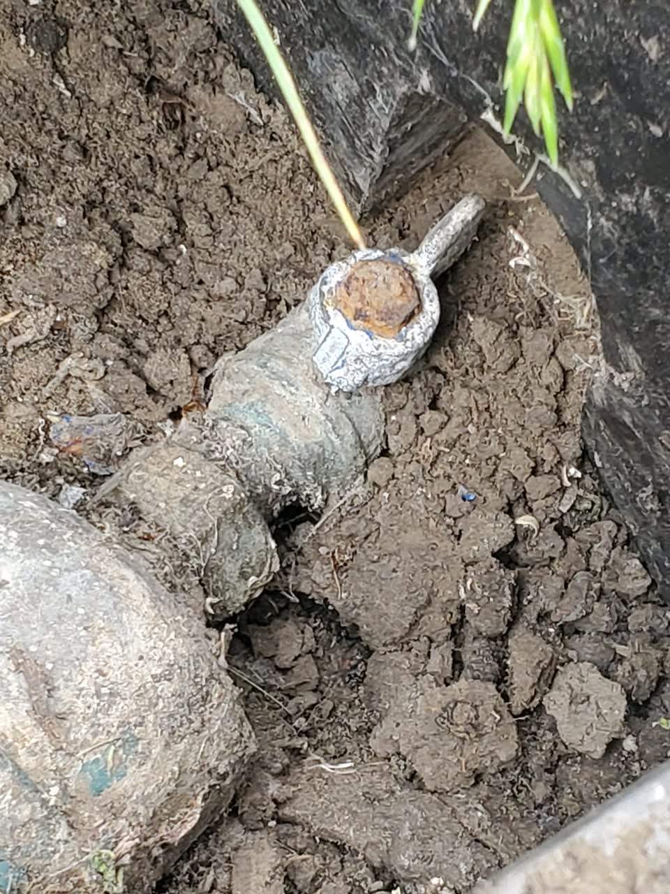 The photograph attached to this water supply report