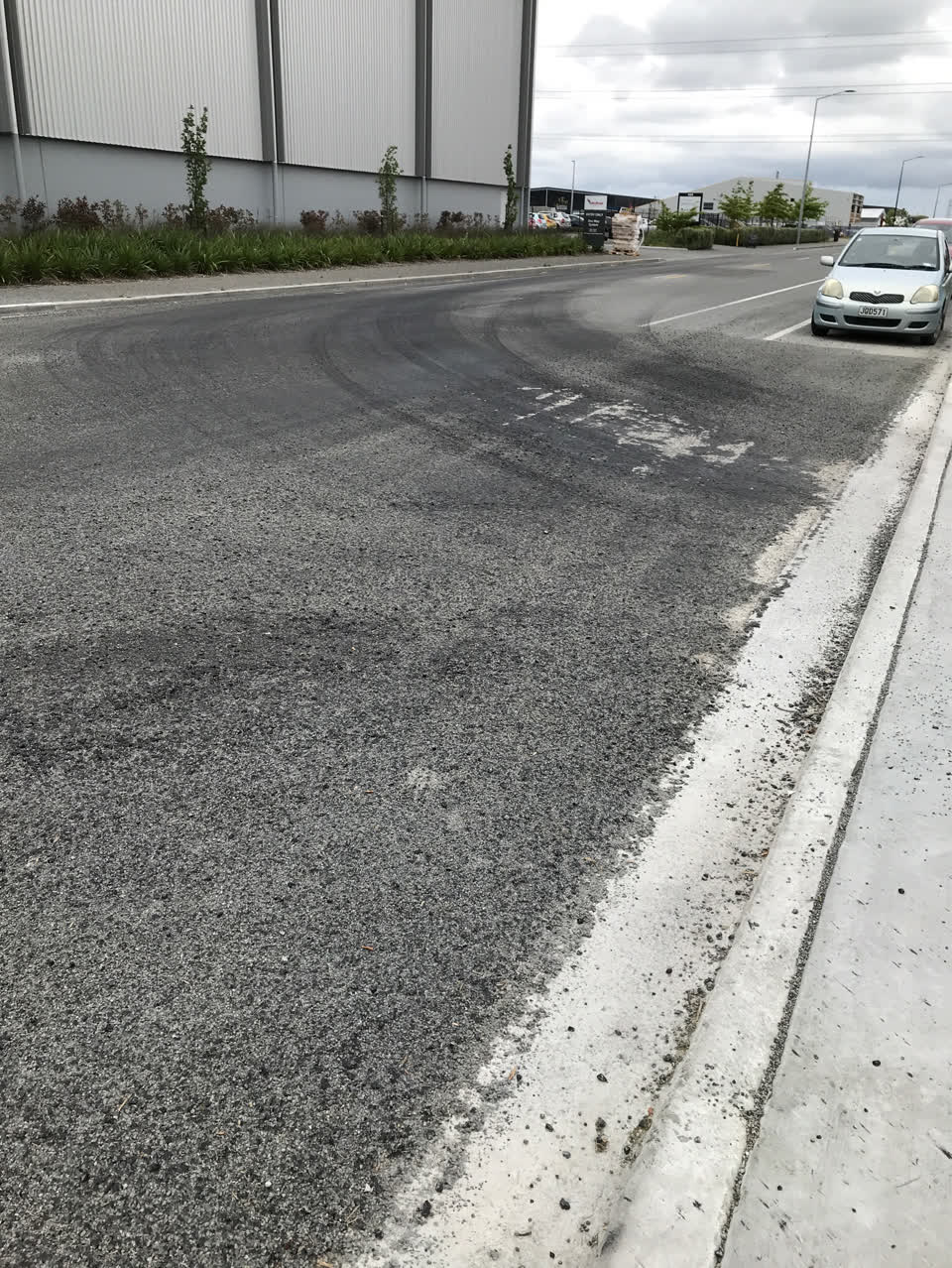 The photograph attached to this roading/streets report