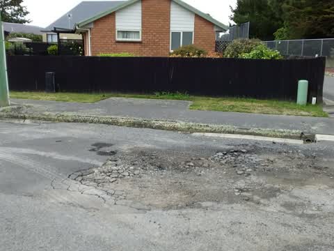 Roading/Streets, a report photo