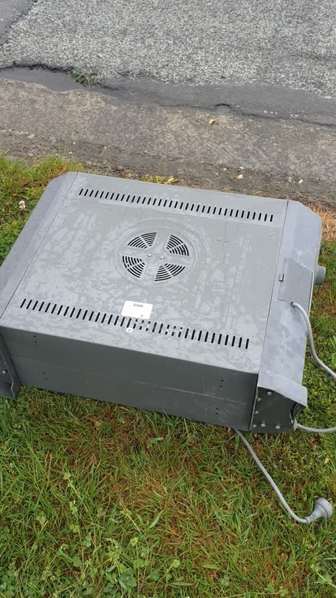 Rubbish/Recycling, a report photo