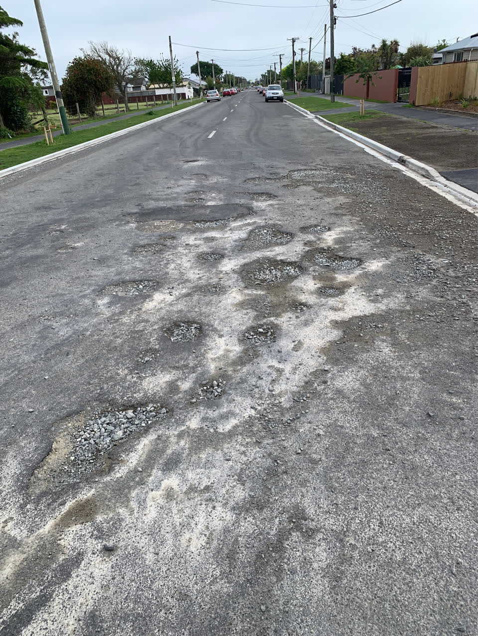 The photograph attached to this roading/streets report