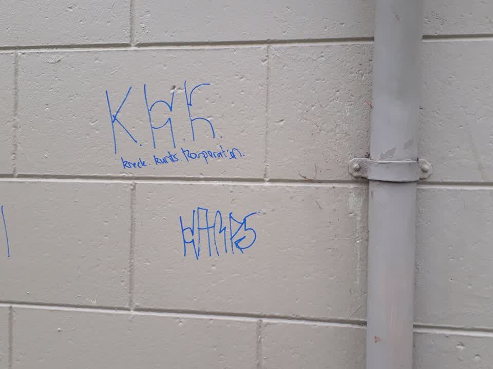 The photograph attached to this graffiti report