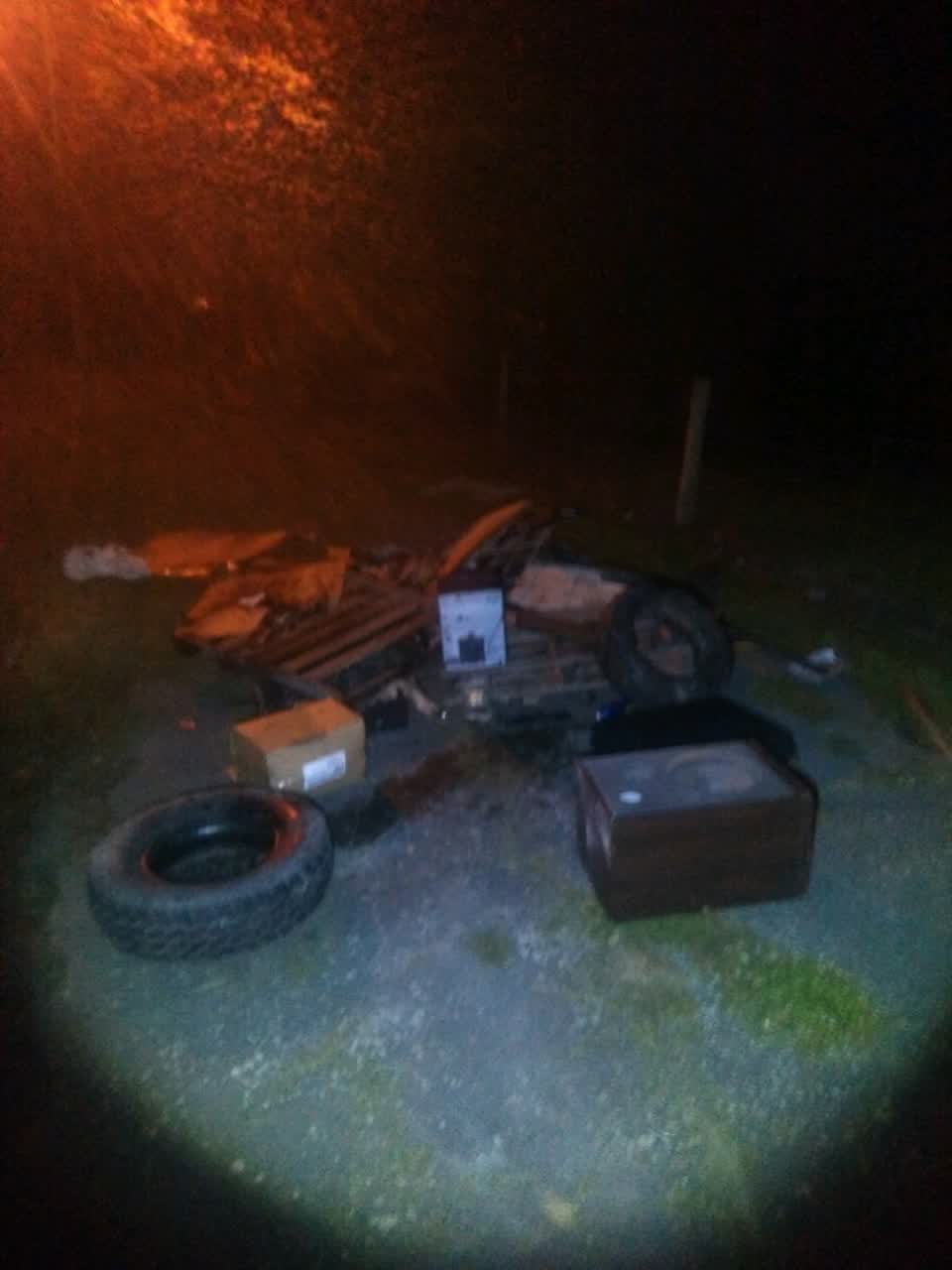 The photograph attached to this rubbish/recycling report