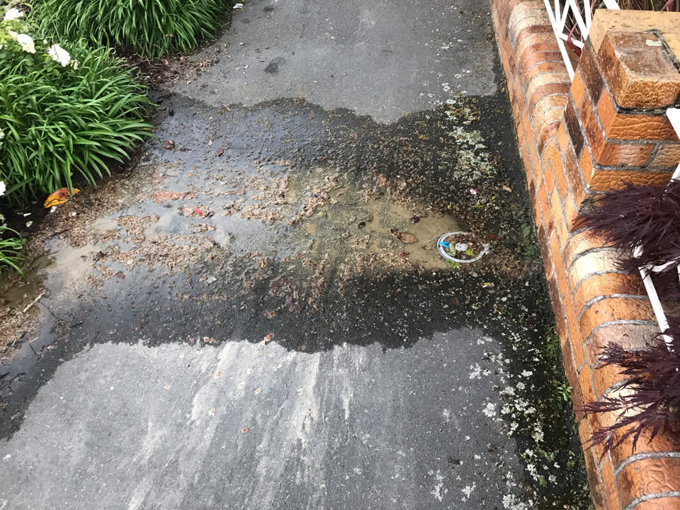 The photograph attached to this water leak report