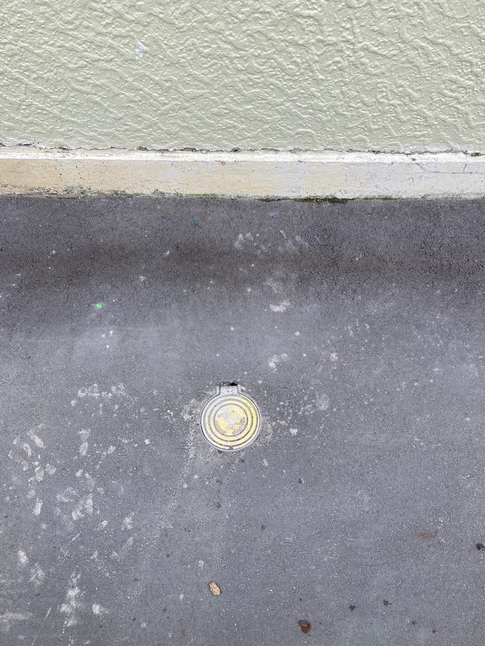 The photograph attached to this water supply report