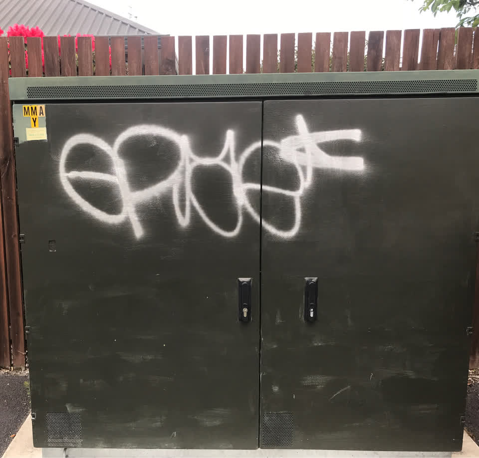 The photograph attached to this graffiti report