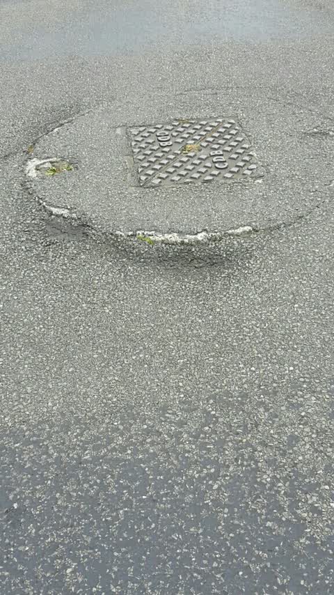 Roading/Streets, a report photo