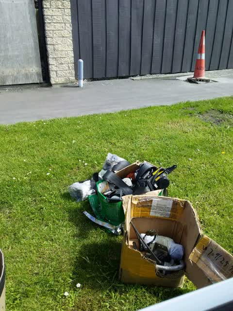 Rubbish/Recycling, a report photo