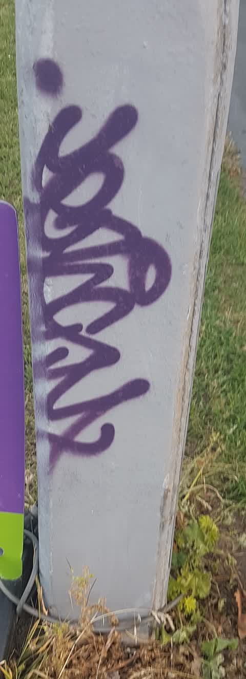 Graffiti, a report photo