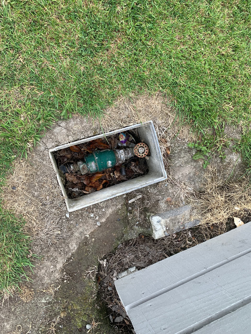 The photograph attached to this sewer - general report