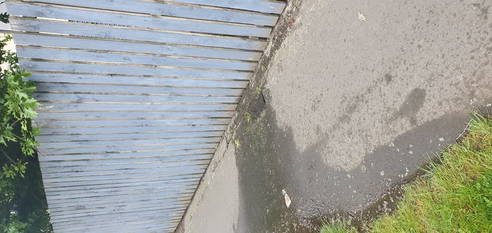 The photograph attached to this water supply report