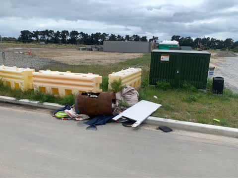 Rubbish/Recycling, a report photo