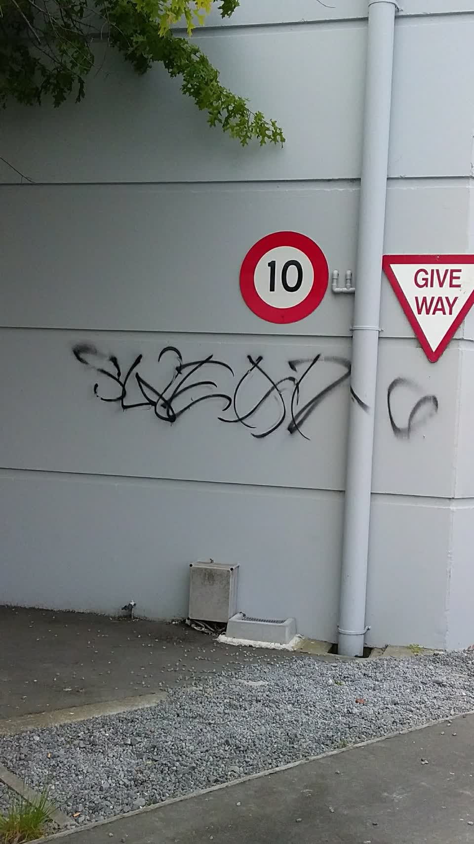 The photograph attached to this graffiti report