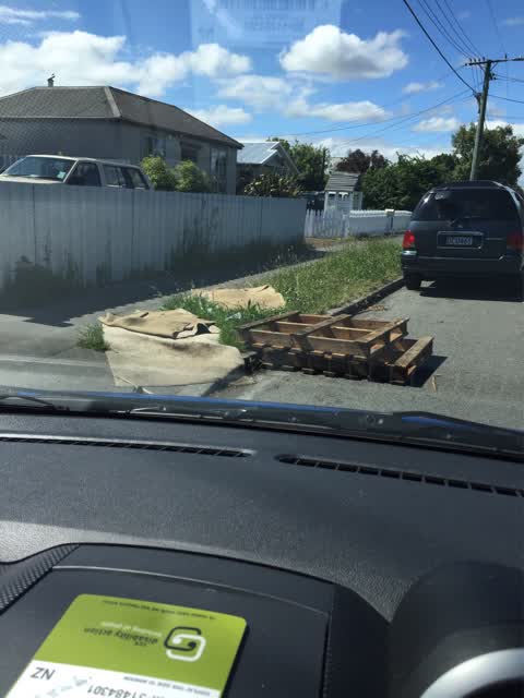Rubbish/Recycling, a report photo