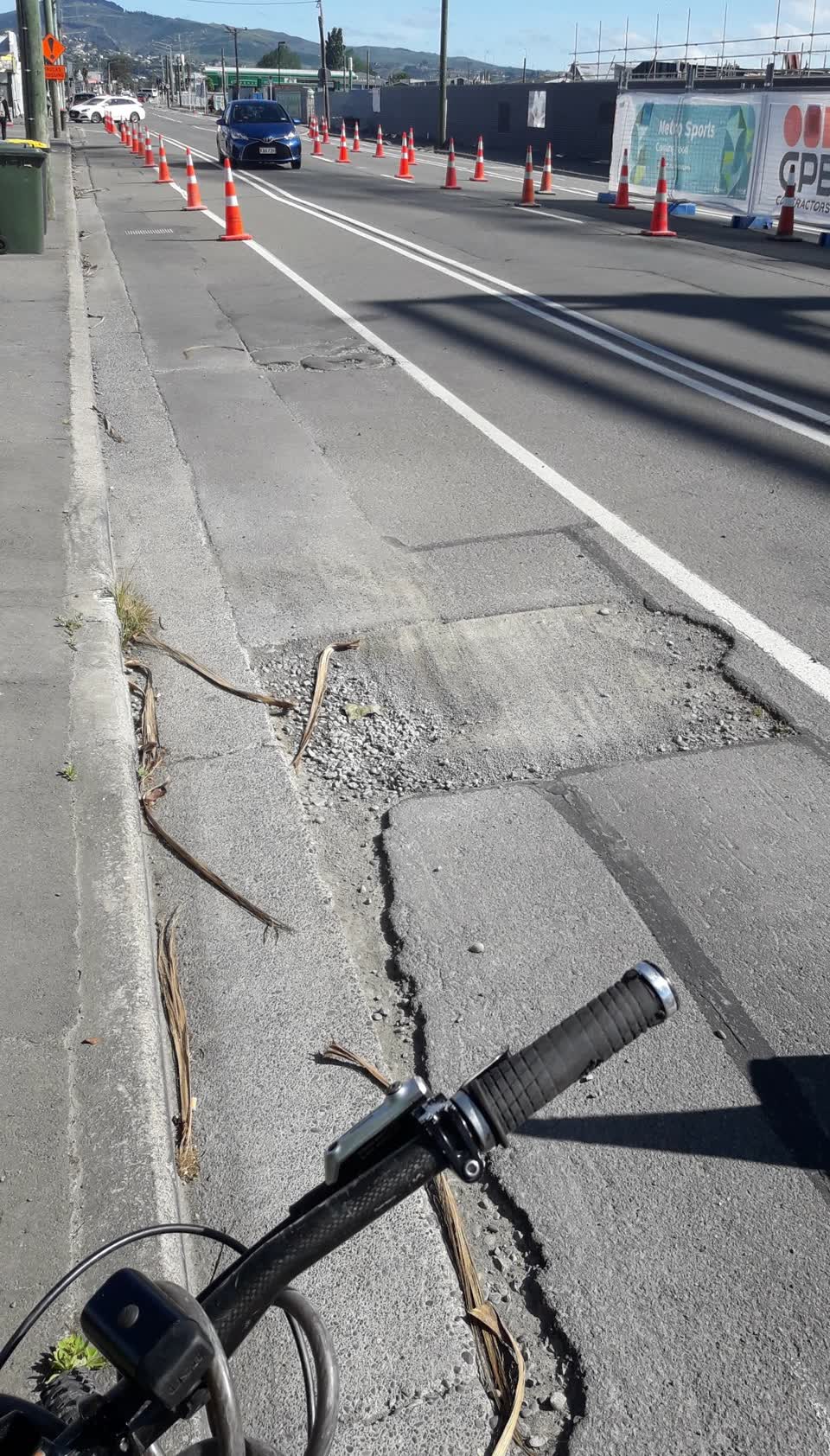 The photograph attached to this roading/streets report