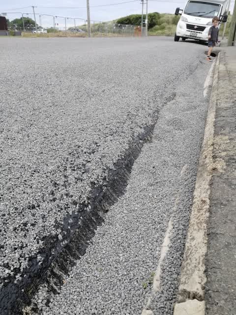 Roading/Streets, a report photo