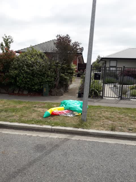 Rubbish/Recycling, a report photo