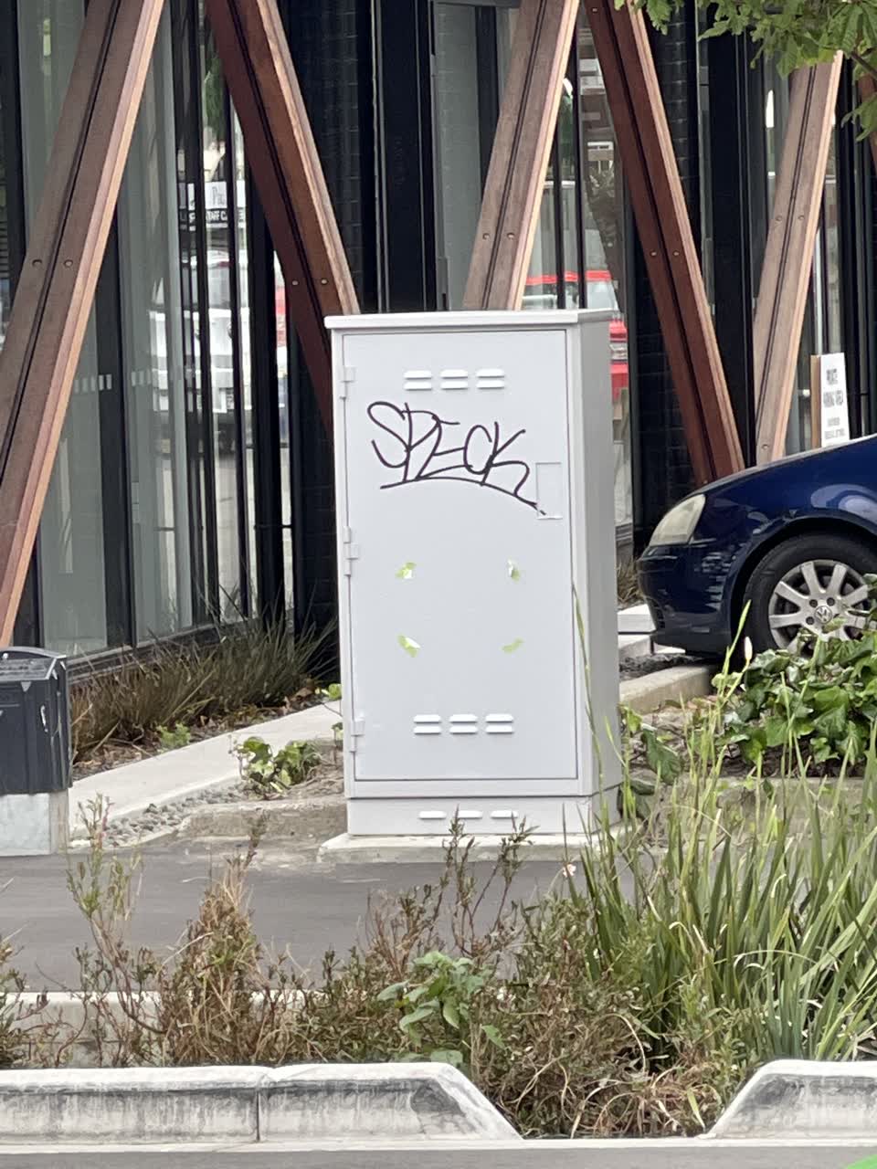 The photograph attached to this graffiti report