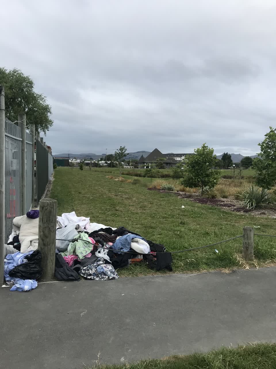 The photograph attached to this rubbish/recycling report