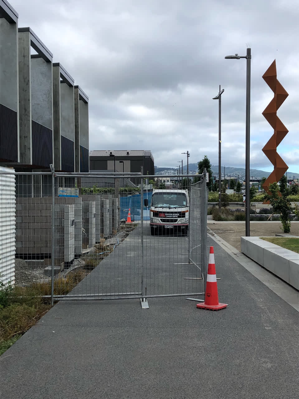 The photograph attached to this roading/streets report