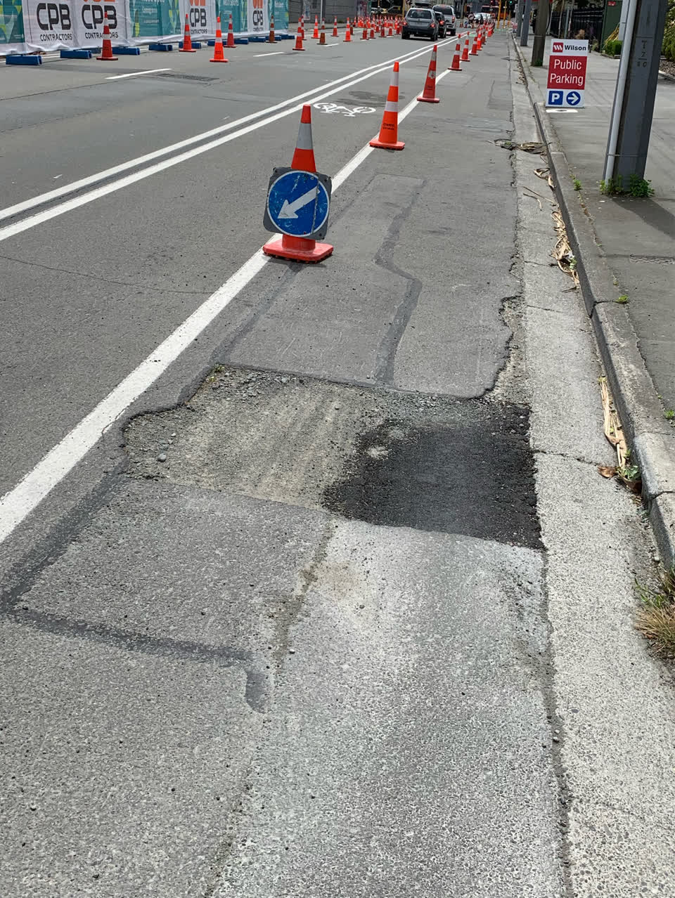 The photograph attached to this roading/streets report