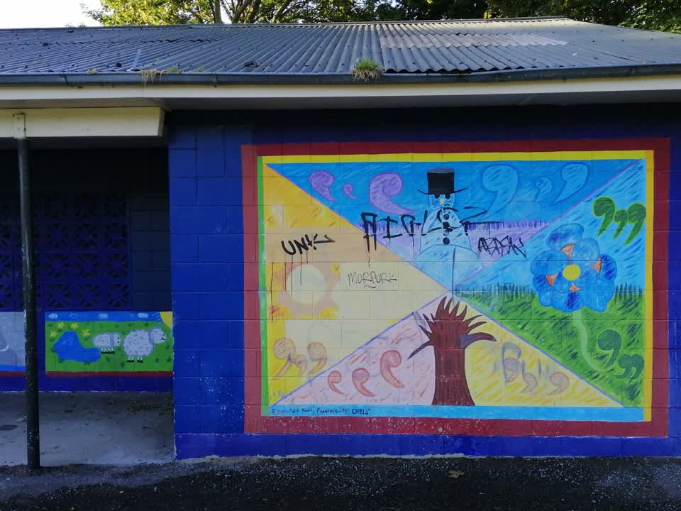 The photograph attached to this graffiti report
