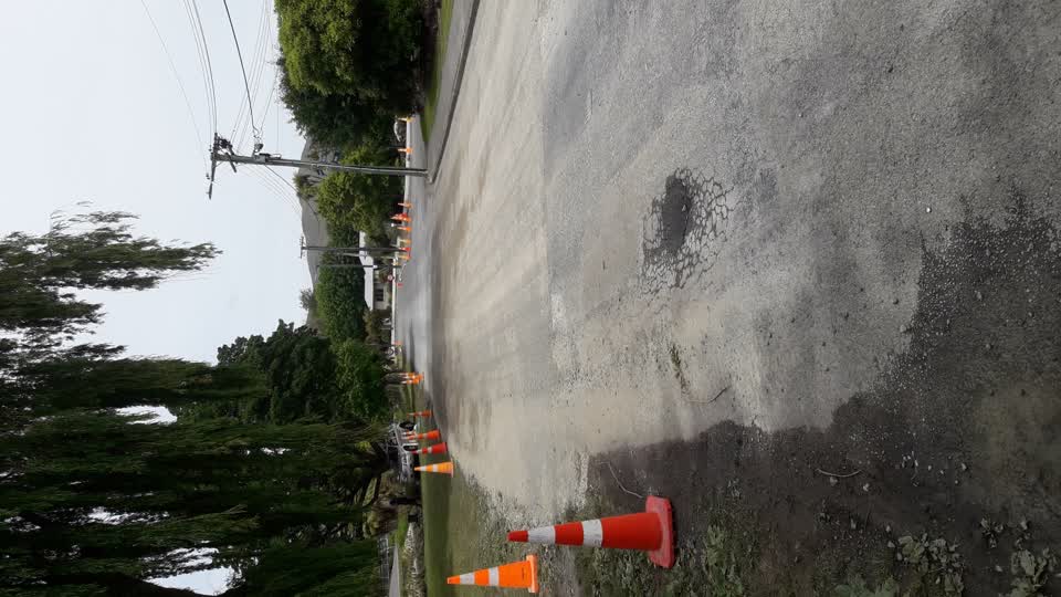The photograph attached to this roading/streets report